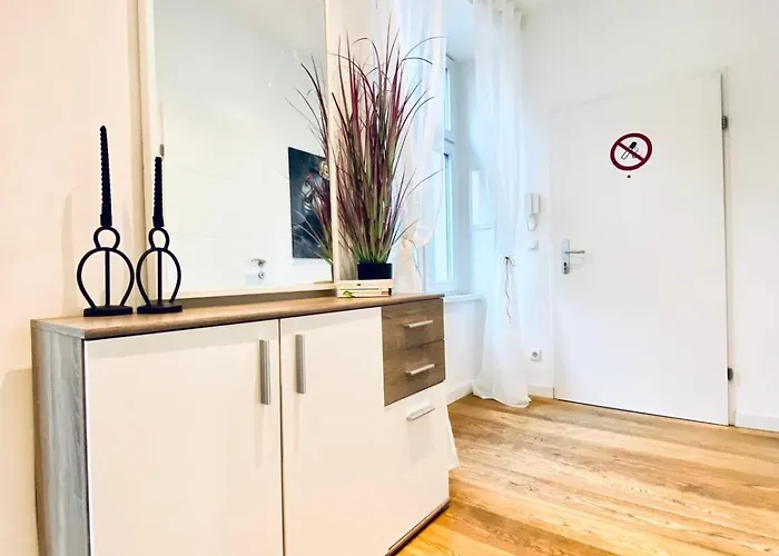 Elegant 2br With Balcony Near Millennium