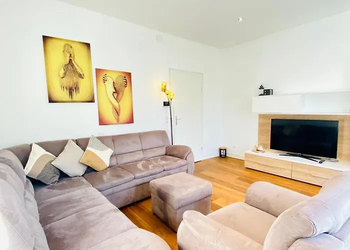 Appartamento Elegant 2br With Balcony Near Millennium Vienna
