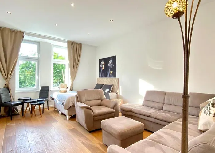 Elegant 2br With Balcony Near Millennium